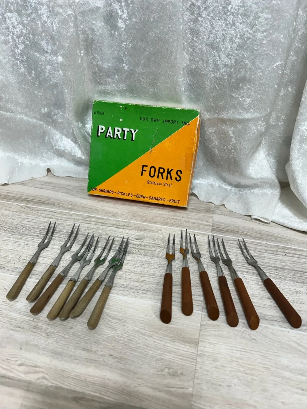 Vintage Japan Party Cocktail Forks Set 14 Wood Handles Original Box #5106